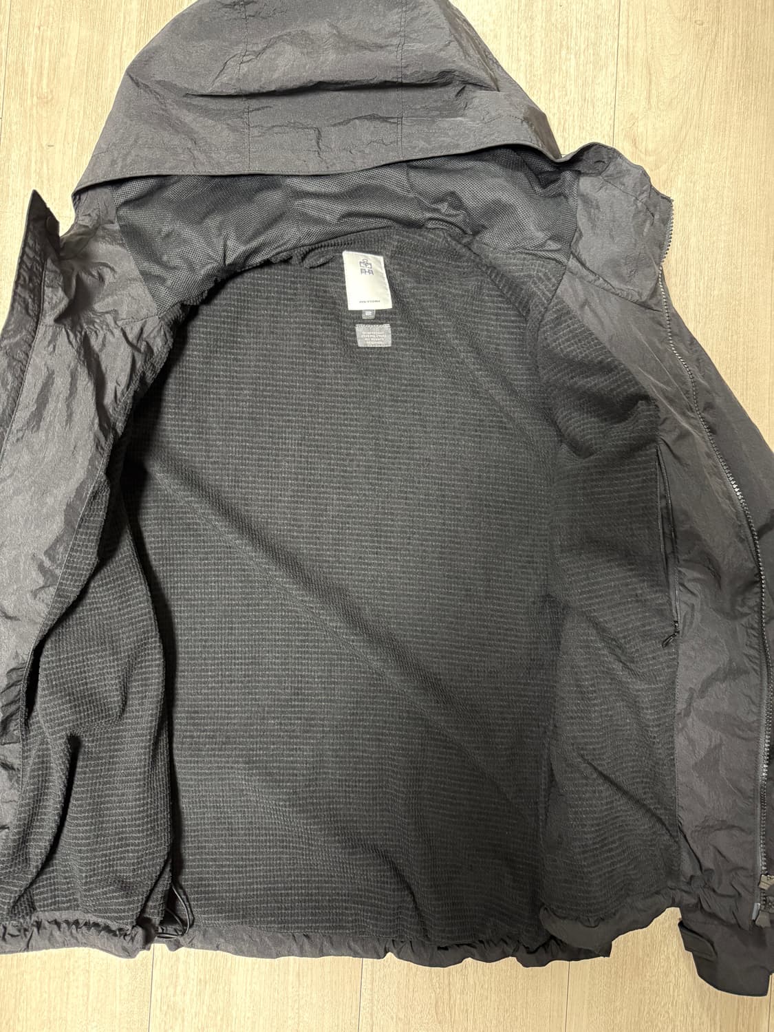 폴리테루 하드 쉘 자켓 블랙 상품이미지4