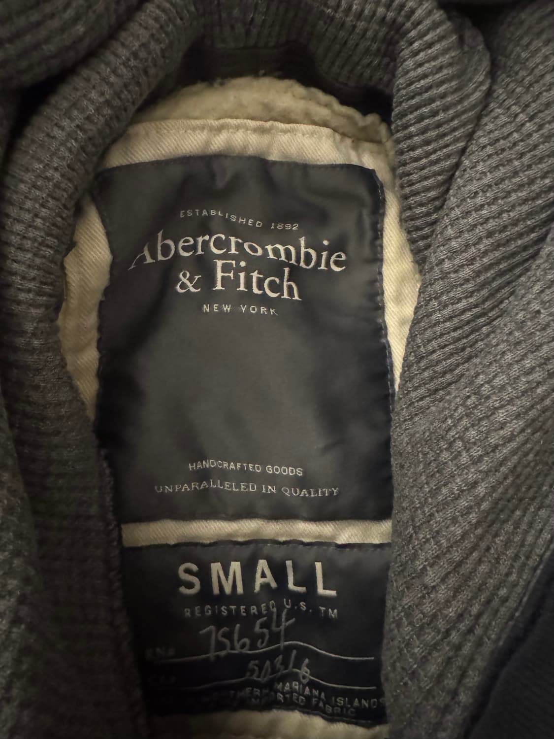 아베크롬비 네이비 + 화이트패치 후드 상품이미지3