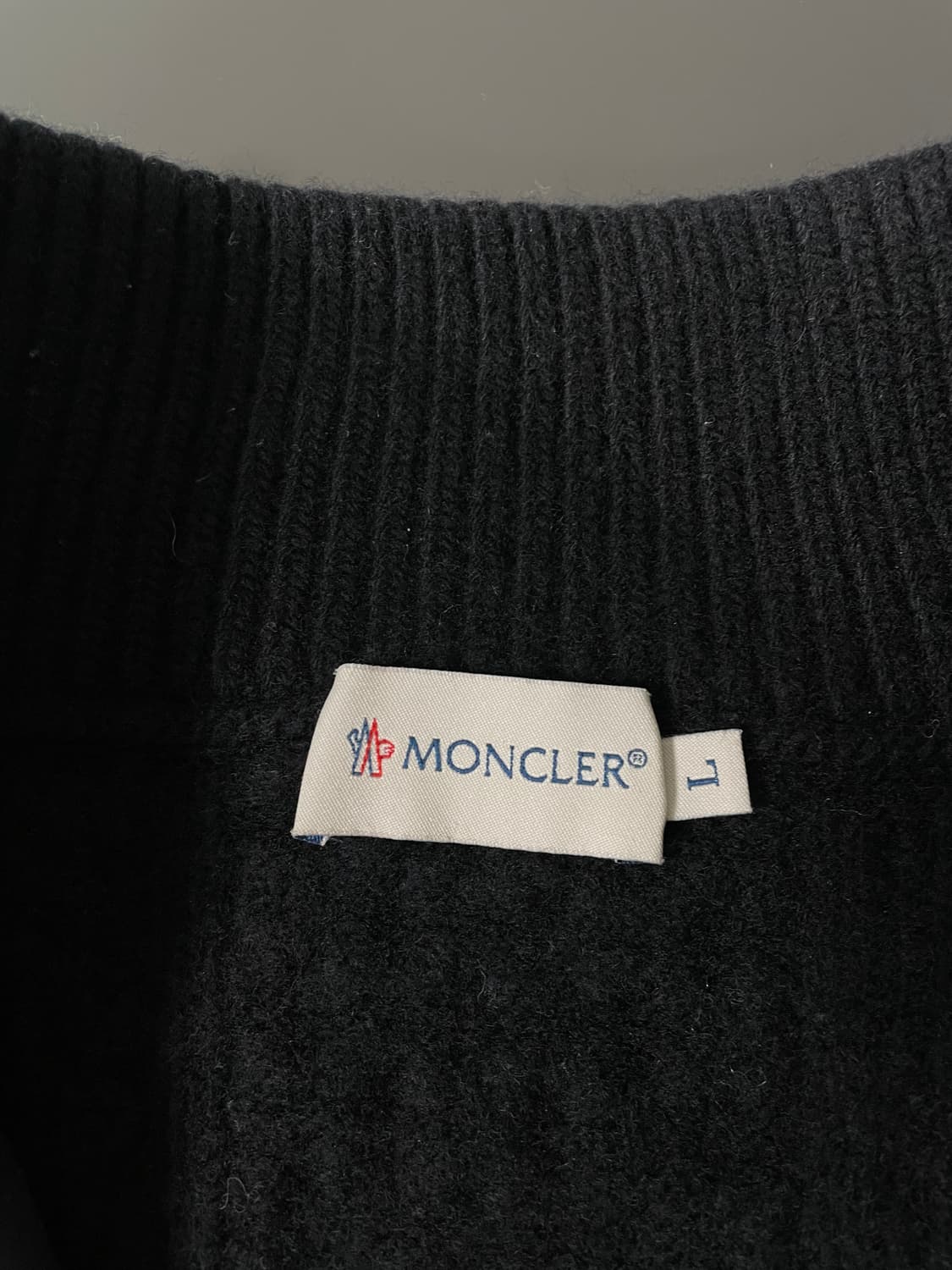 [L] 몽클레어 케이블 니트 집업 패딩 가디건 상품이미지9