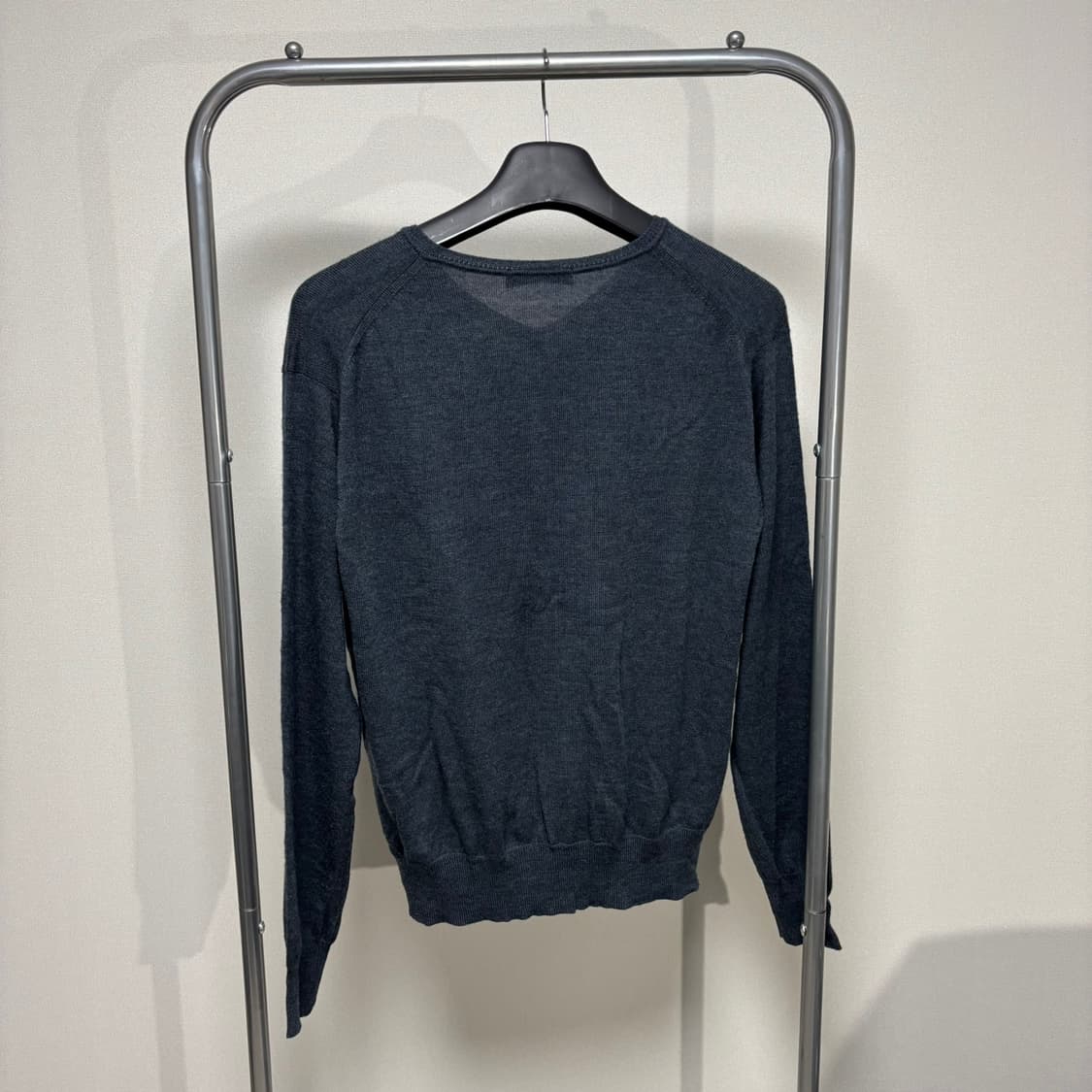 L) 이세이미야케 맨 브이넥 니트 상품이미지3