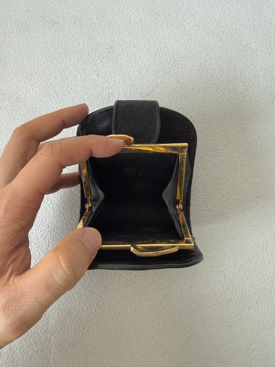 Delicato 가오리 레더 반지갑 프레임 워렛 상품이미지3