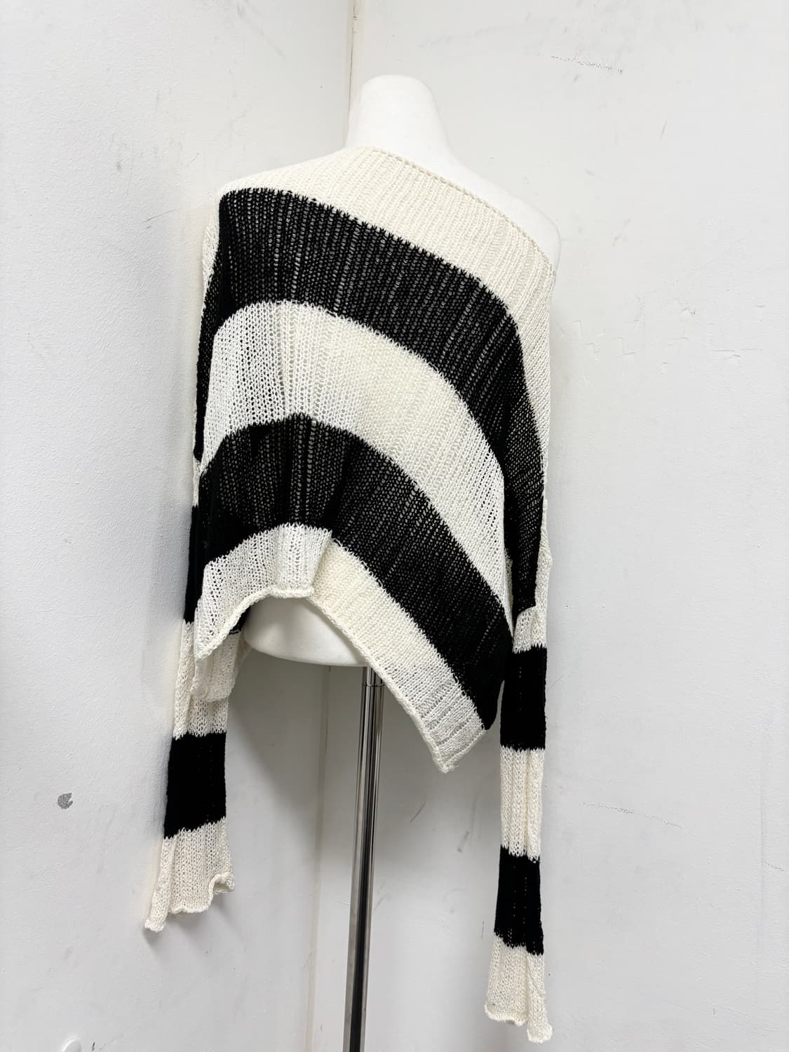 “Vintage” 00’s Off-Shoulder Stripe Knit  상품이미지9