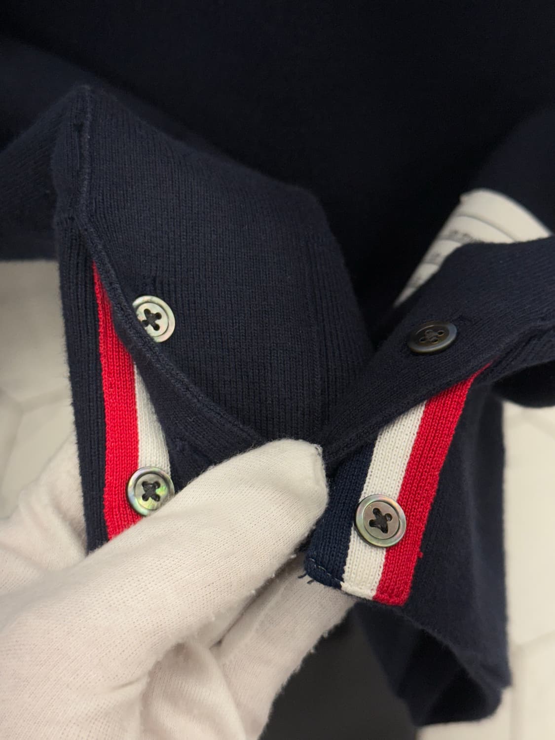 [2] 톰브라운 사선완장 맨투맨 상품이미지5