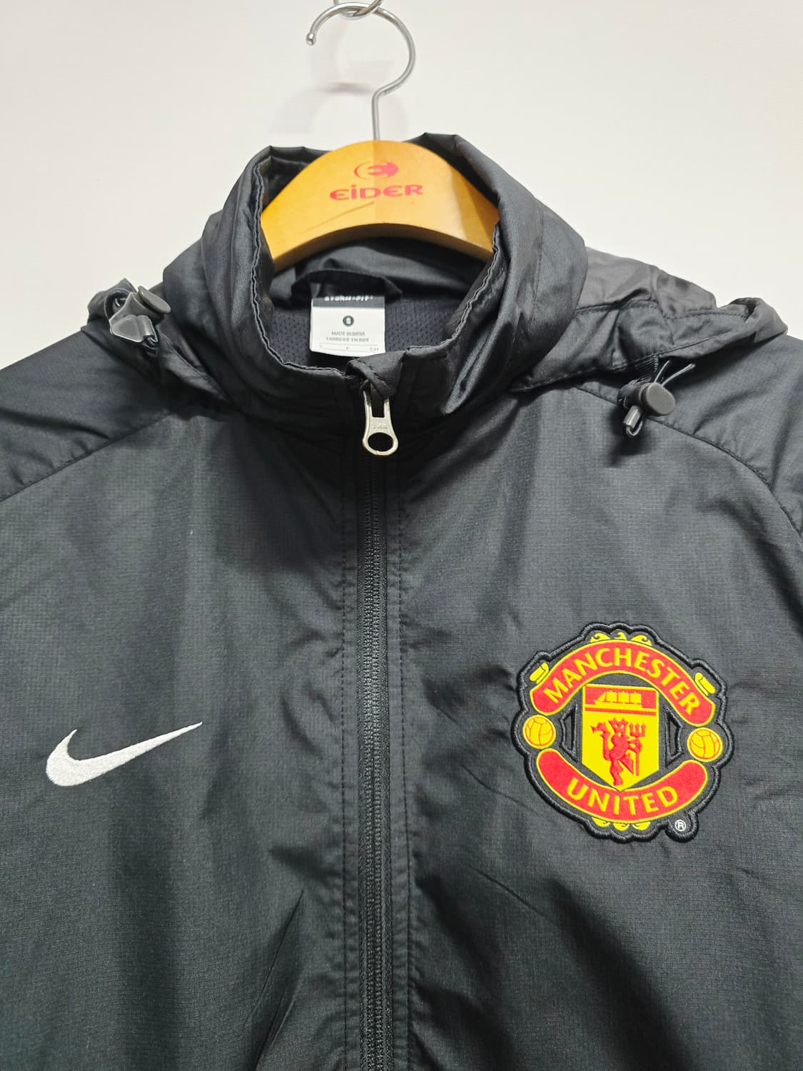 나이키 맨유 바람막이 후드 자켓 블랙 상품이미지2