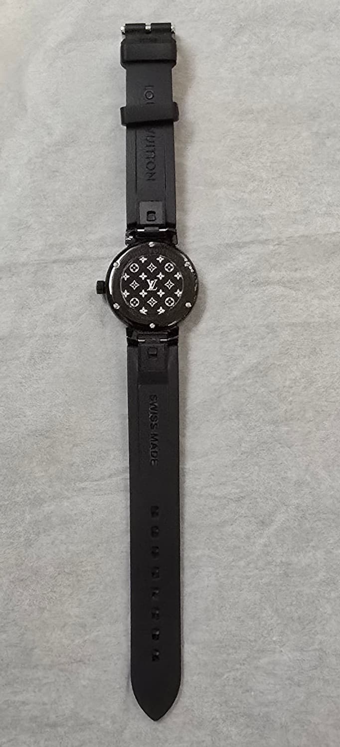 루이비통 땅부르 시계 블랙 컬러입니다 28mm
다이아몬드 인덱스와 골드  상품이미지6