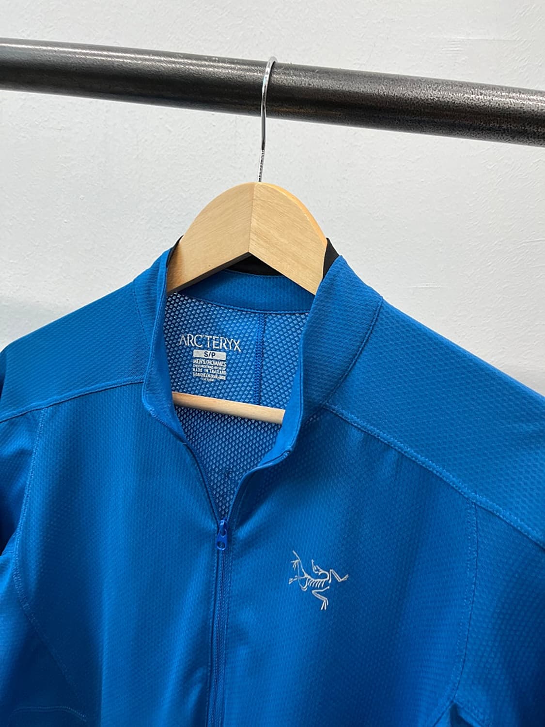 95) 아크테릭스 반집업 기능성티  상품이미지3