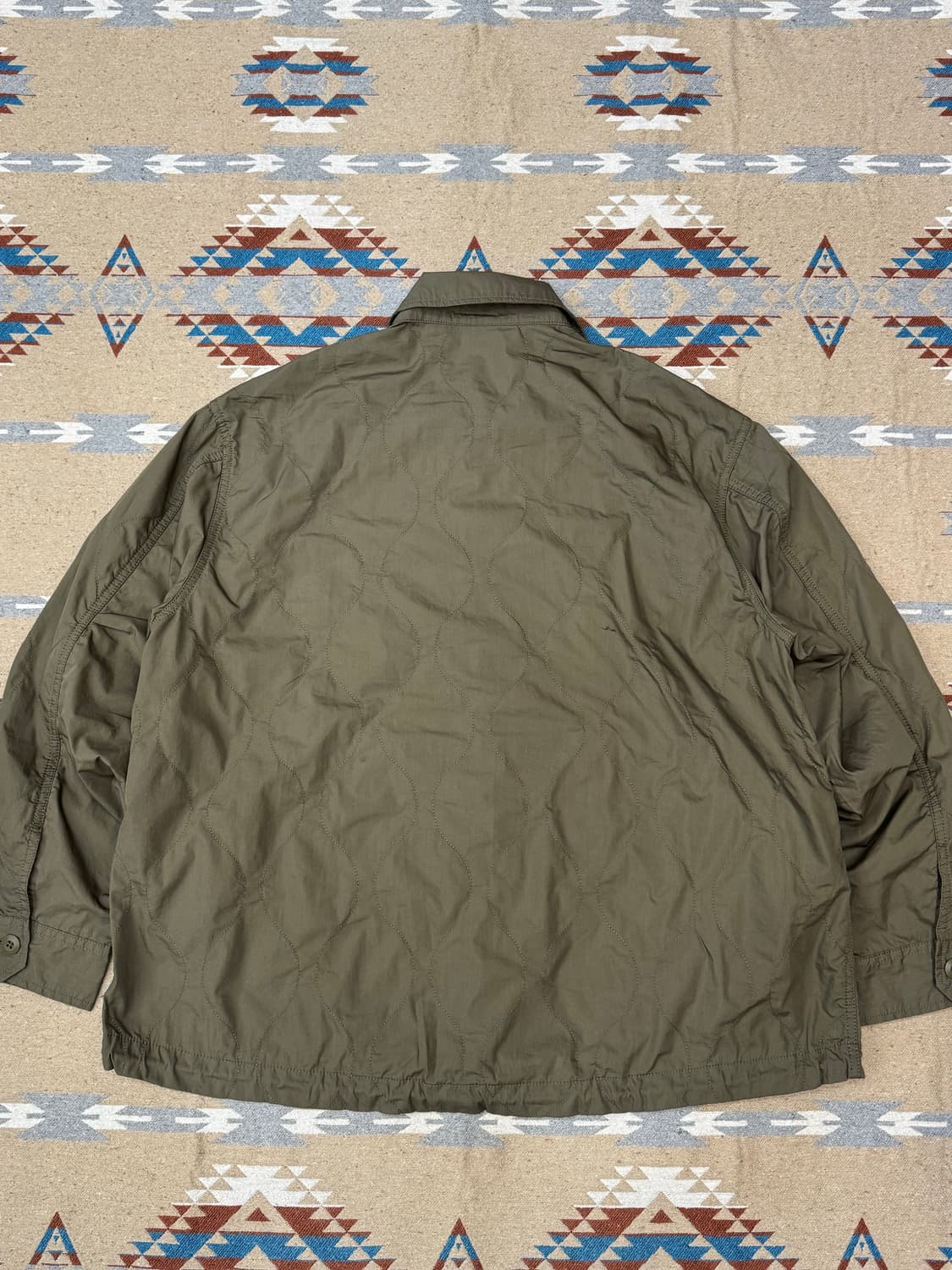 [M][100] 빔즈 B/D 퀼팅 블루종 카키  상품이미지5