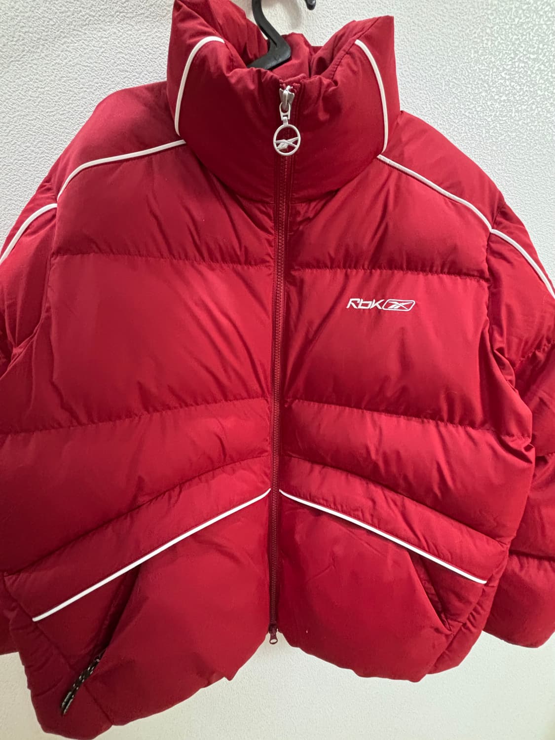 리복 프리미엄 볼패딩 레드 (서지수님 착용) 상품이미지2