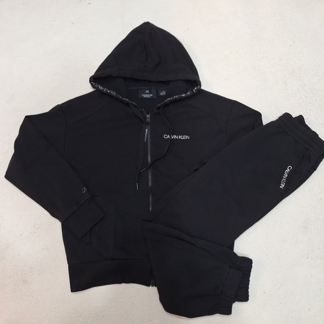 캘빈클라인  트레이닝복M(상태좋음) 상품이미지1