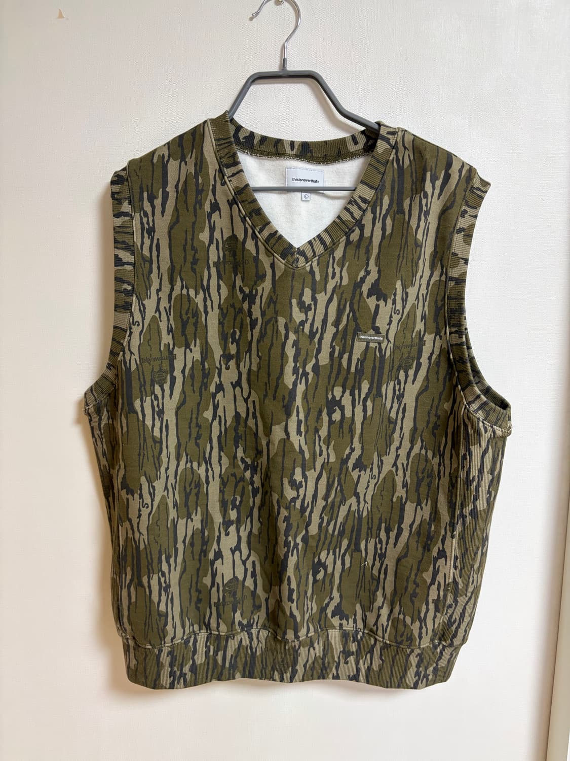 [L]디스이즈네버댓 카모 베스트 상품이미지1