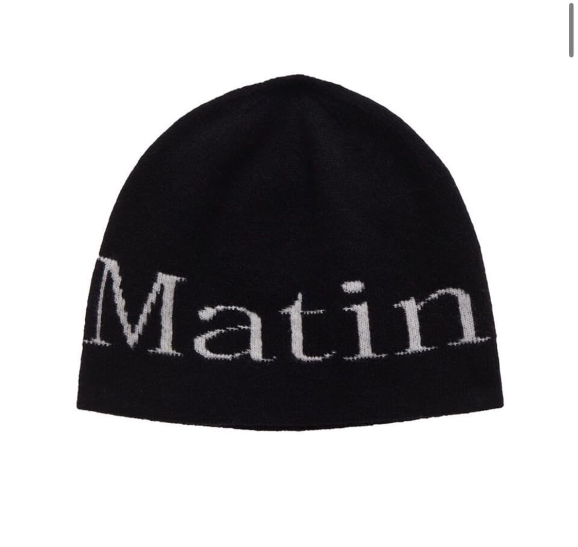 LOGO JACQUARD SHORT BEANIE IN BLACK 상품이미지1
