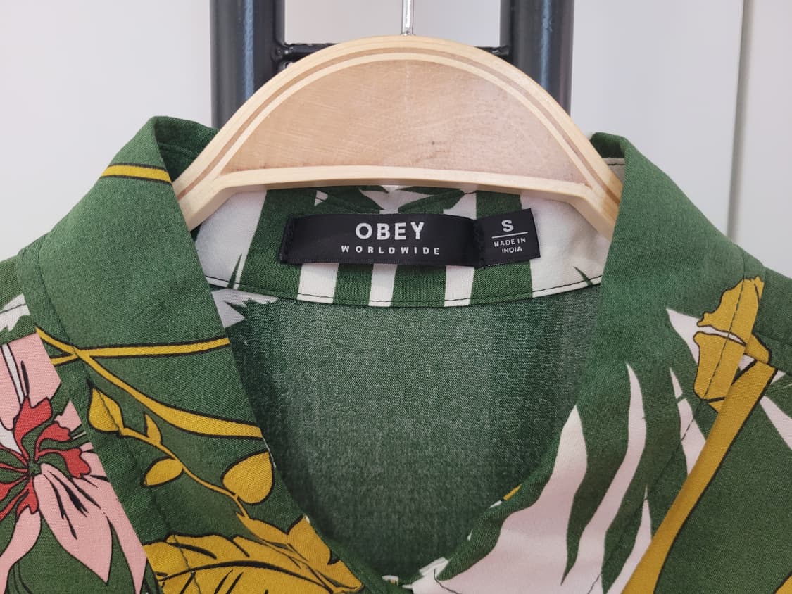 오베이 플라워 프린트 반팔 셔츠 여성용 S사이즈 55~66 상품이미지3