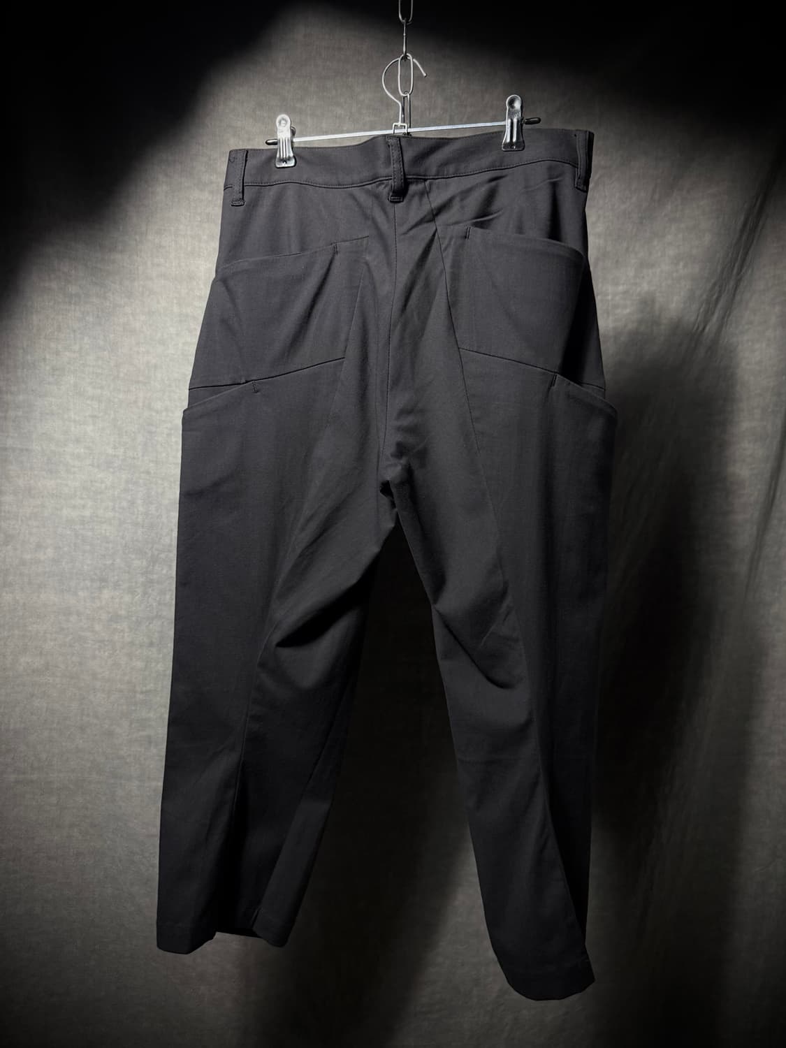 ATTACHMENT Multi Pocket Cropped Pants 상품이미지5
