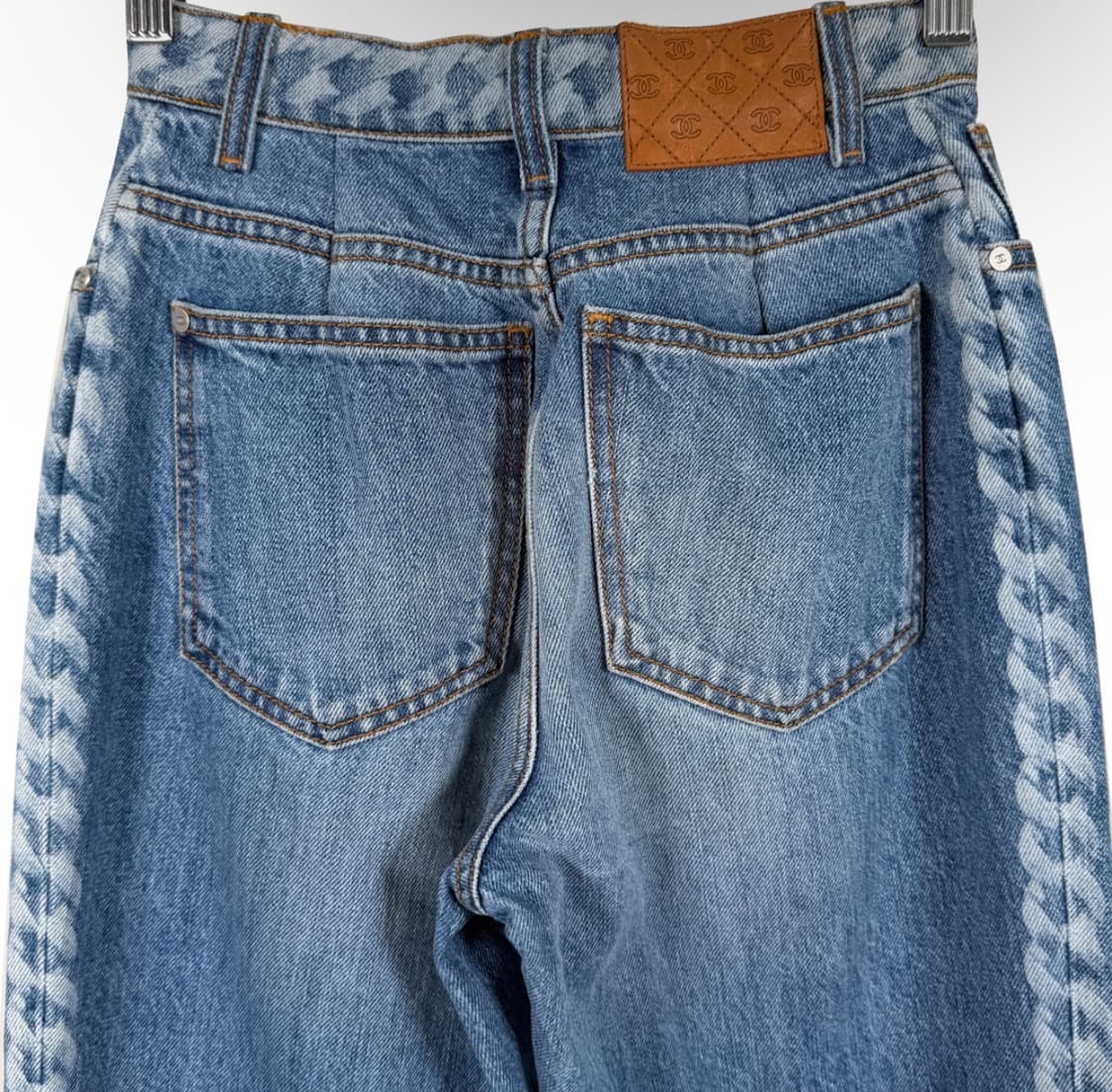 [34] 샤넬 여성 CC로고 사이드 데님 스키니진 팬츠 라이트 블루 리사 상품이미지4