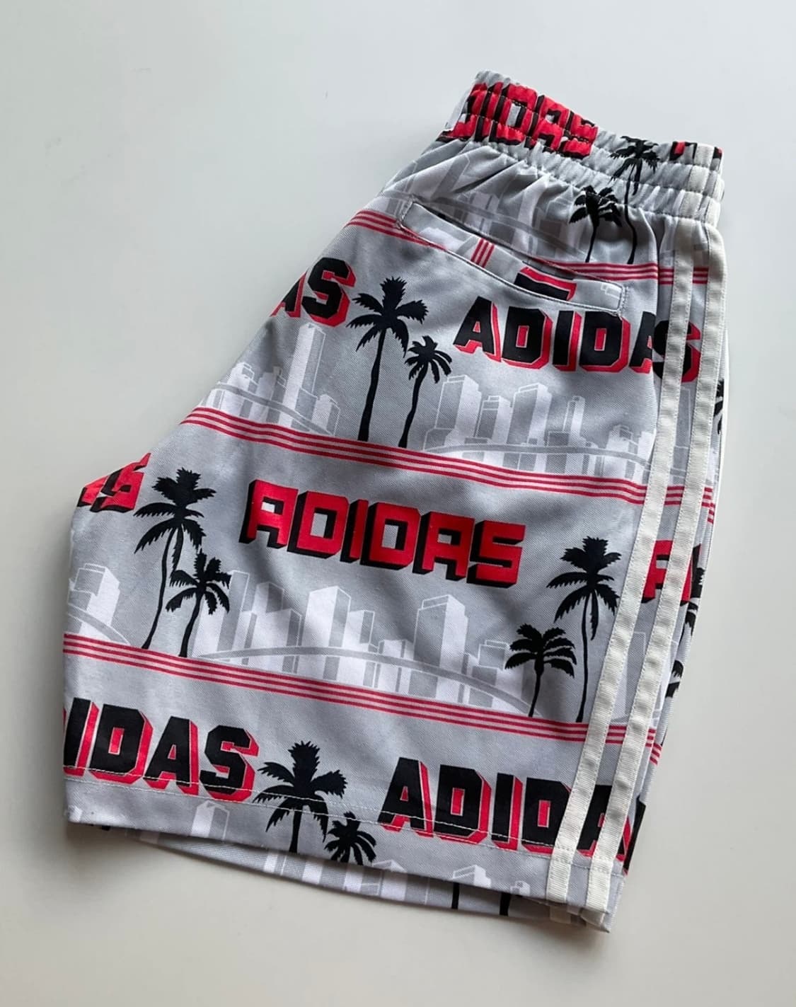 아디다스 오리지널 니고 LA 팜 파이어버드 트랙 쇼츠ADIDAS ORIG 상품이미지5