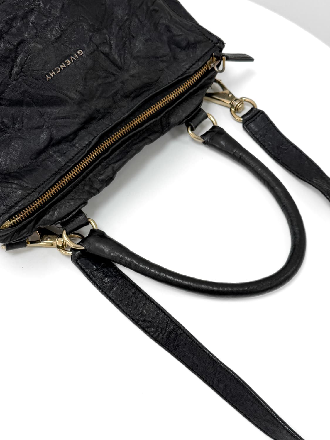 지방시 링클 레더 판도라 숄더백 상품이미지6