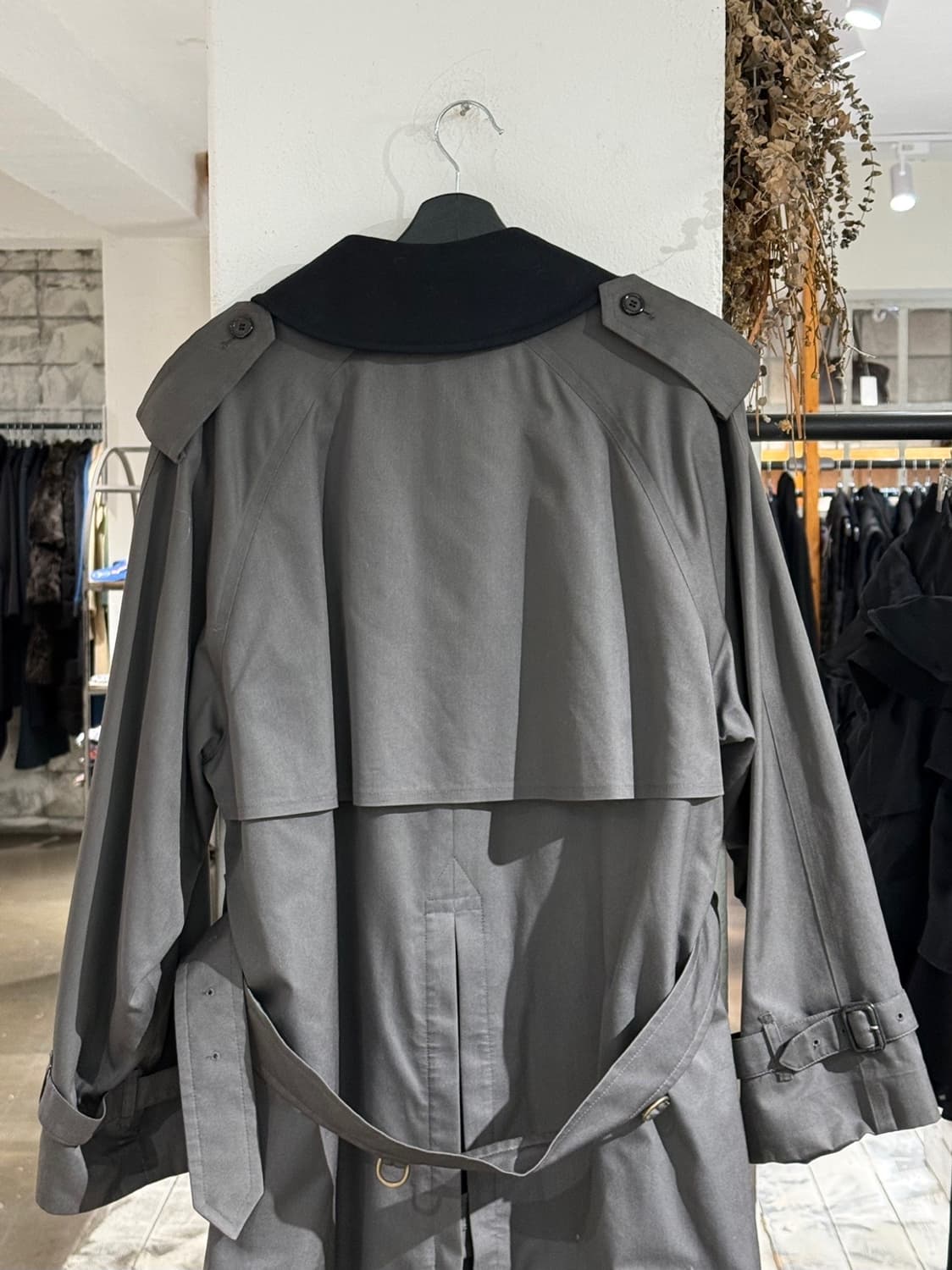 버버리 그레이 벨티드 트렌치 롱 코트 상품이미지5