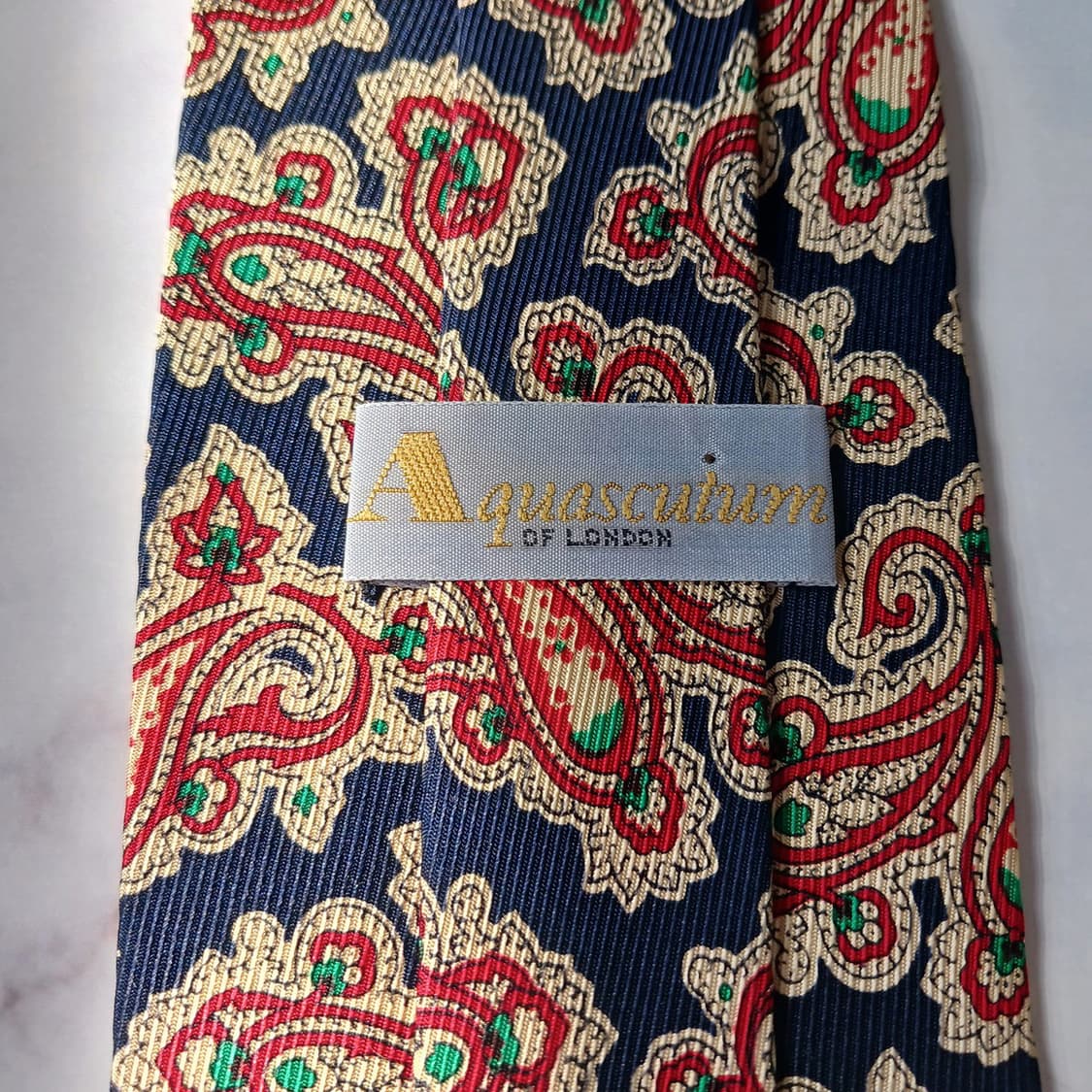 아쿠아스큐텀 네이비 레드 페이즐리 넥타이 9.5cm A+등급 E777
 상품이미지9