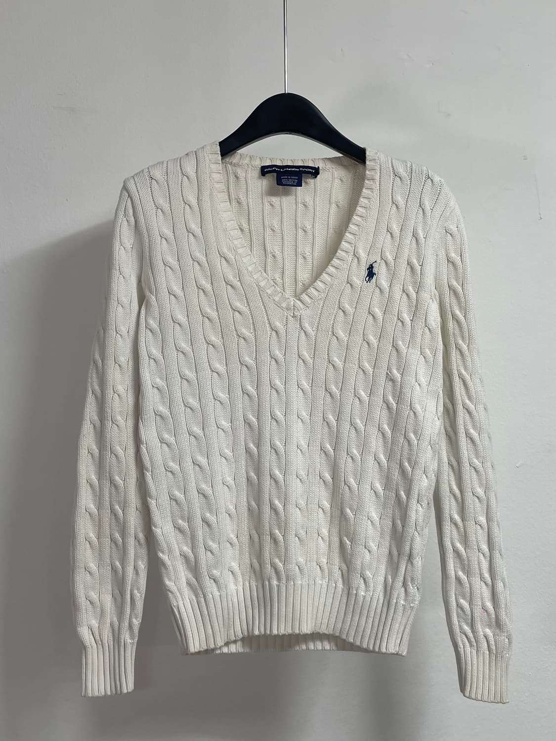 폴로 랄프로렌 우먼스 화이트 케이블 브이넥 니트 (on.43) 상품이미지1