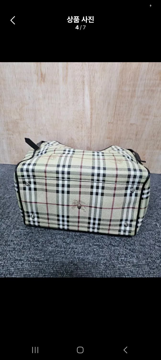 버버리 체크 숄더백. 상품이미지3