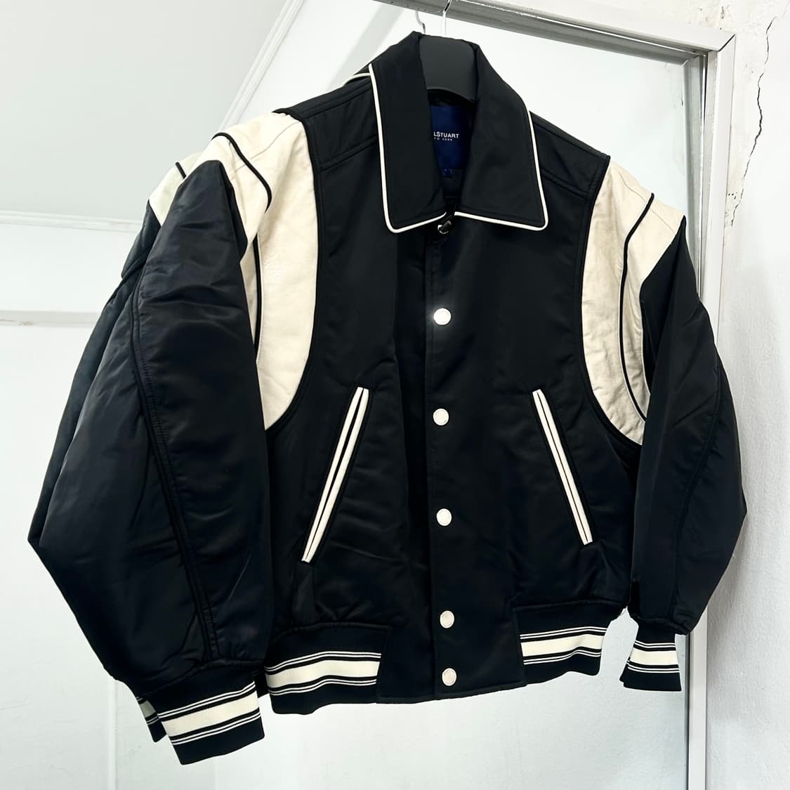 질스튜어트 24SS 바시티 자켓 상품이미지3
