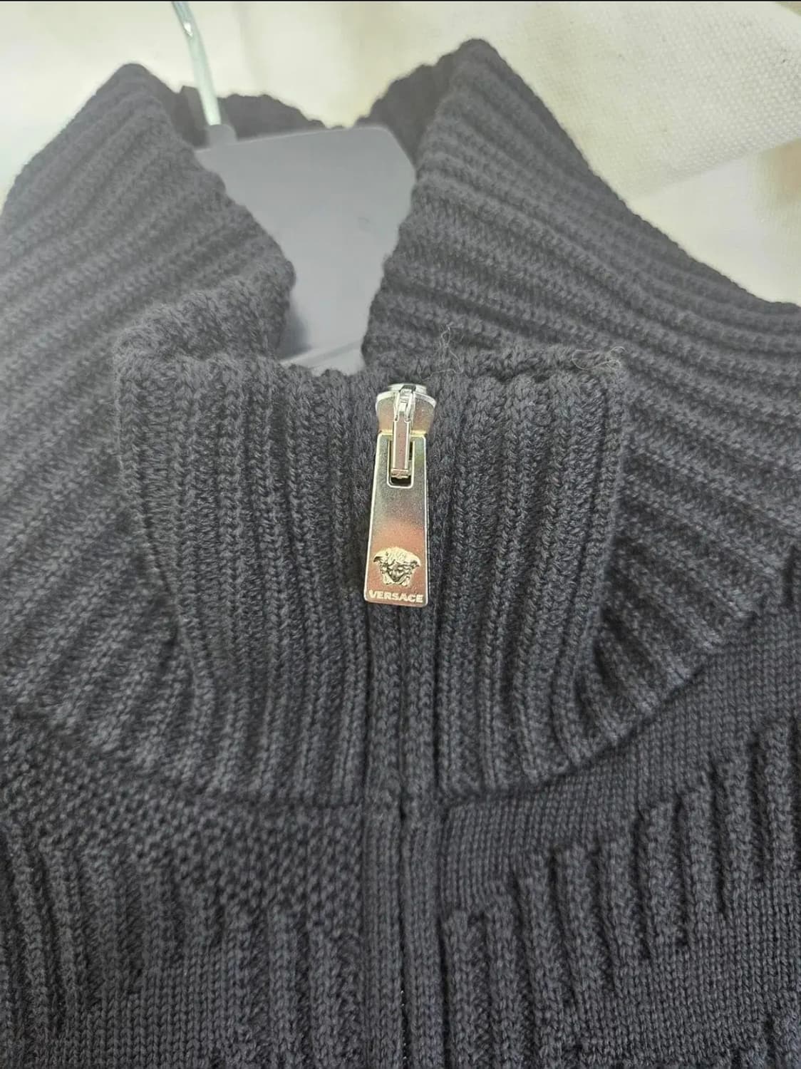 베르사체 니트집업 블랙52 110 상품이미지9