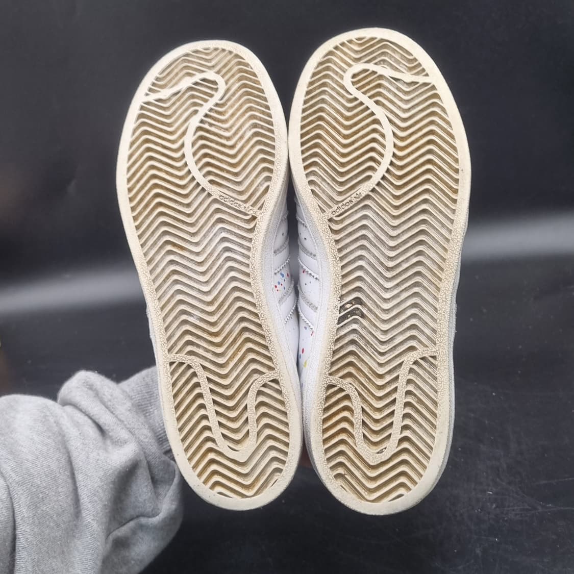 아디다스 슈퍼스타 페인팅운동화 240 상품이미지3