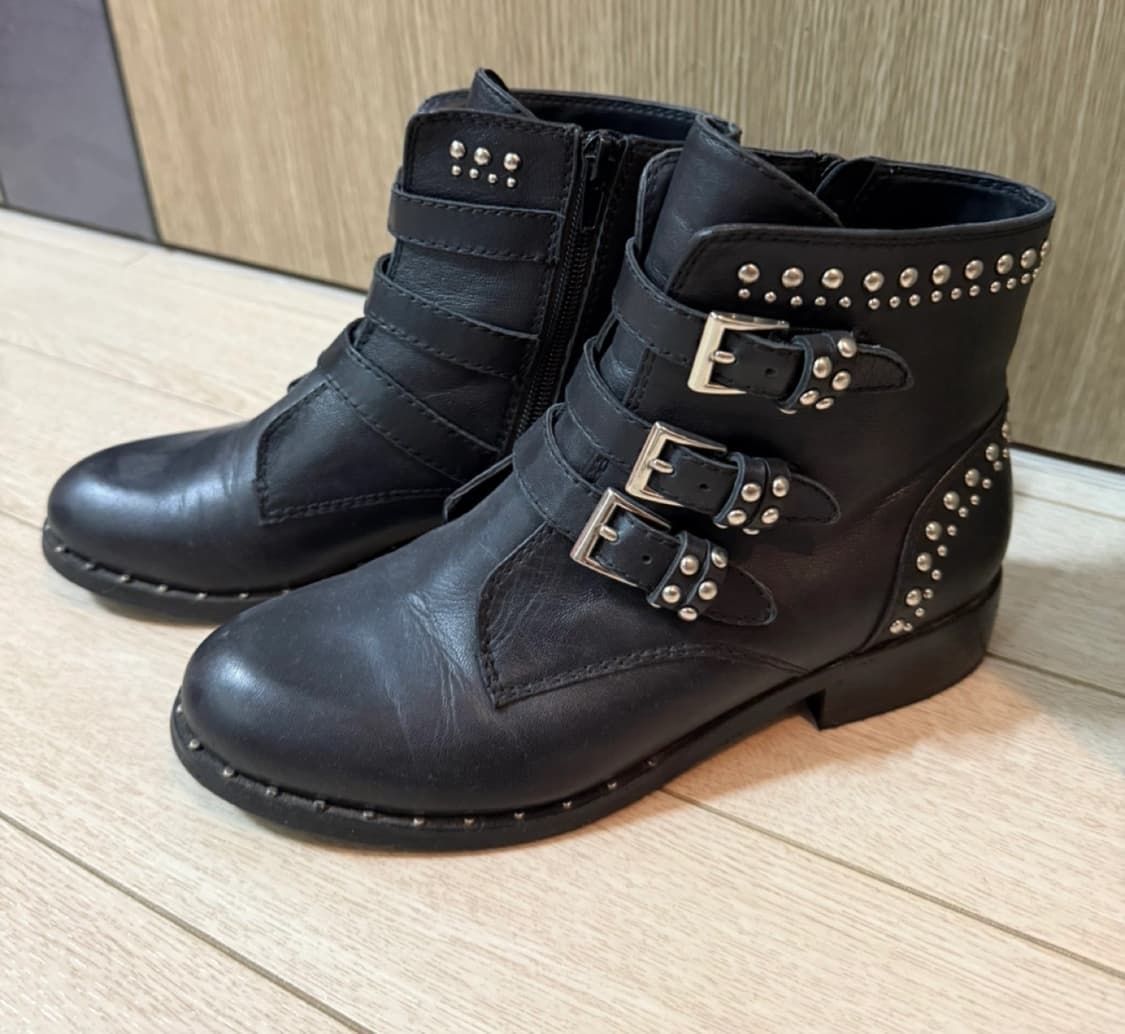 eq:iq 가죽 앵클부츠 225사이즈 상품이미지1