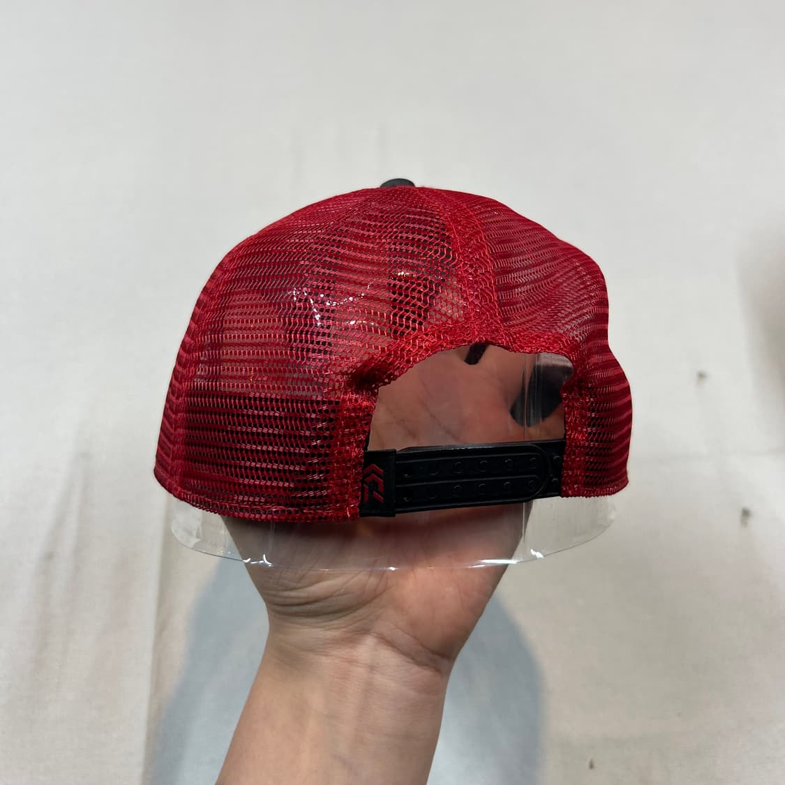 다이와 메쉬캡 모자 회색/레드 상품이미지4