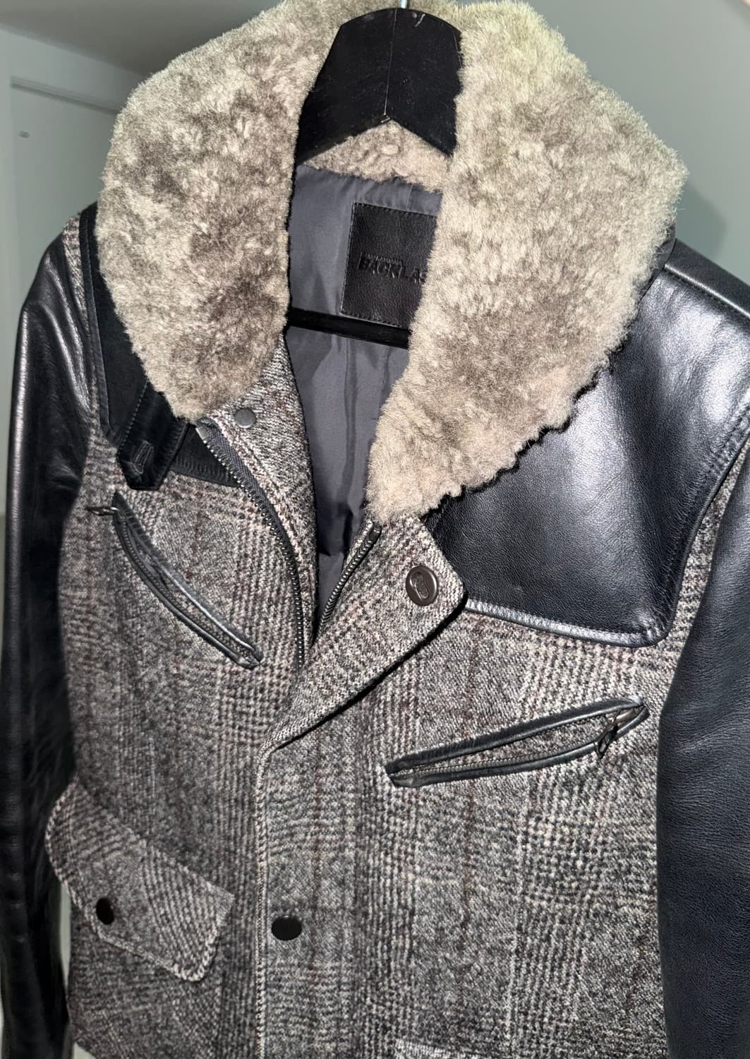 이사무 카타야마 백래쉬 호스하이드 믹스 화이트 울다운 자켓  상품이미지1