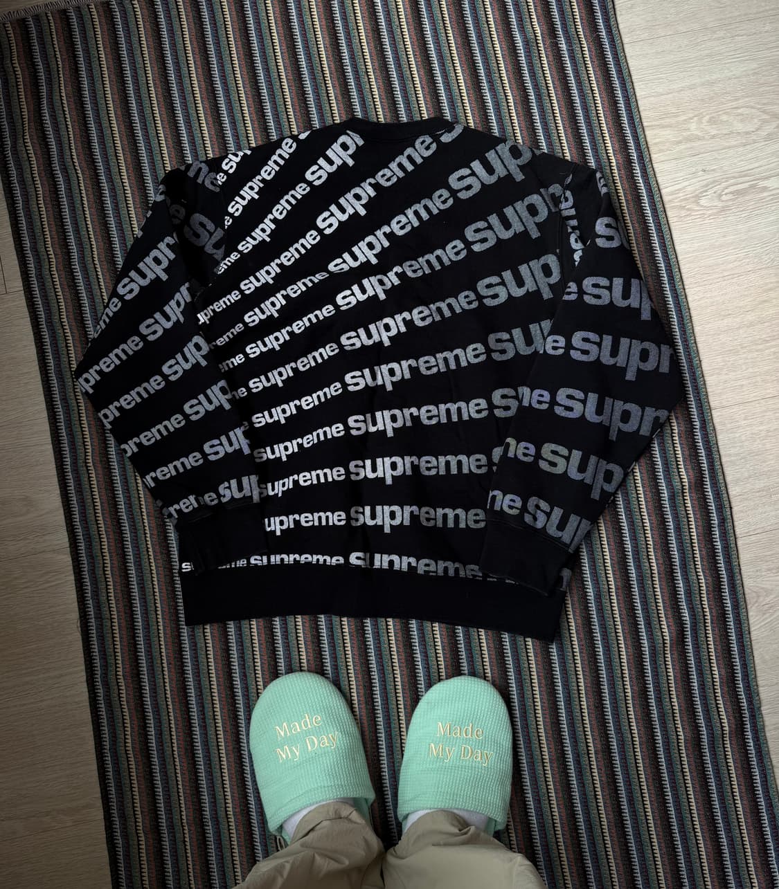 슈프림 레터링 맨투맨 상품이미지3