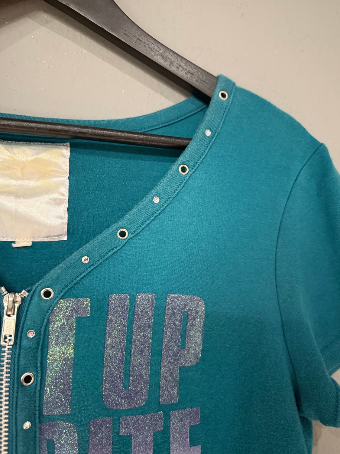 y2k zipper detail lettering top 상품이미지7