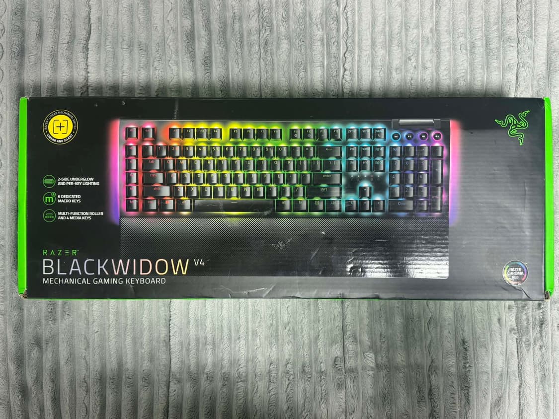 레이저 V4 PRO 게이밍 키보드 상품이미지1