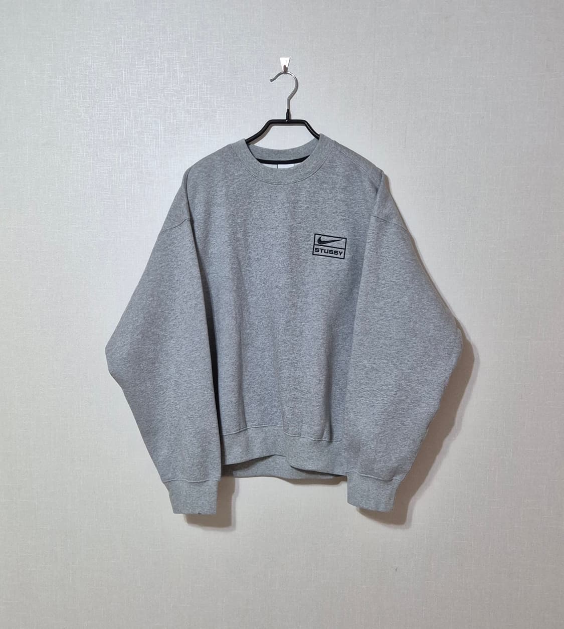 나이키x스투시 맨투맨 상품이미지1