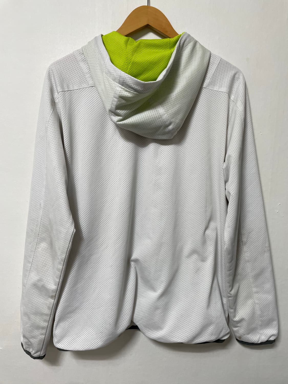 105 데상트 기능성 스판 트레이닝 후드집업 정품 상품이미지4