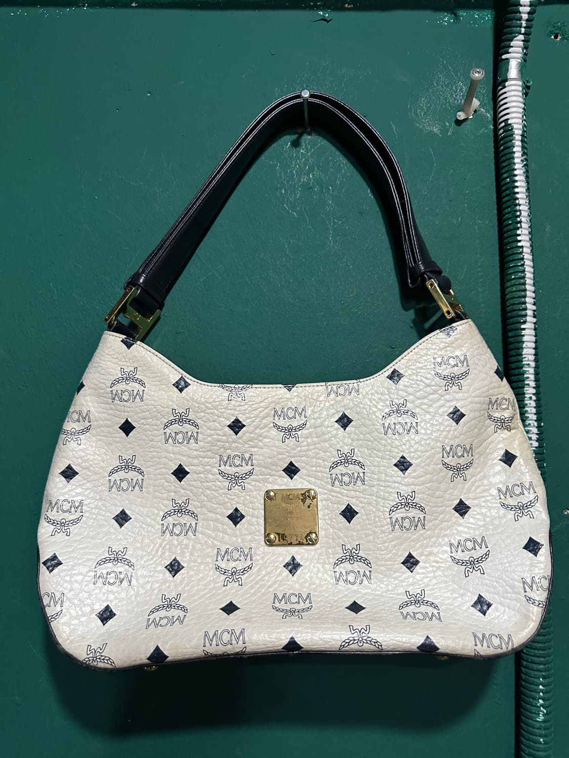 MCM 숄더백 화이트 상품이미지1