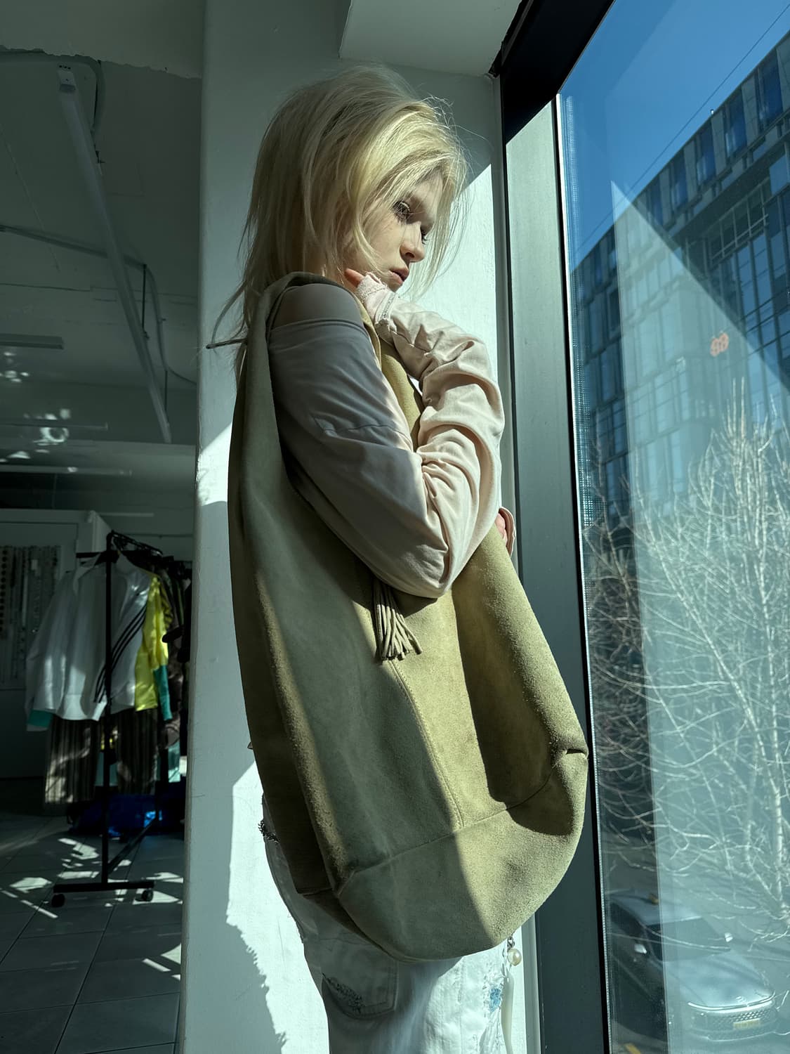 suede hobo bag 상품이미지1