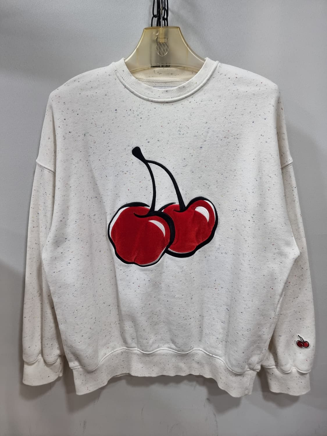 키르시 오버핏 왕체리 맨투맨 (D107 상품이미지1