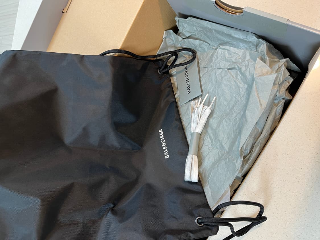 발렌시아가 3XL 썸머메쉬 스니커즈 화이트실버 상품이미지9