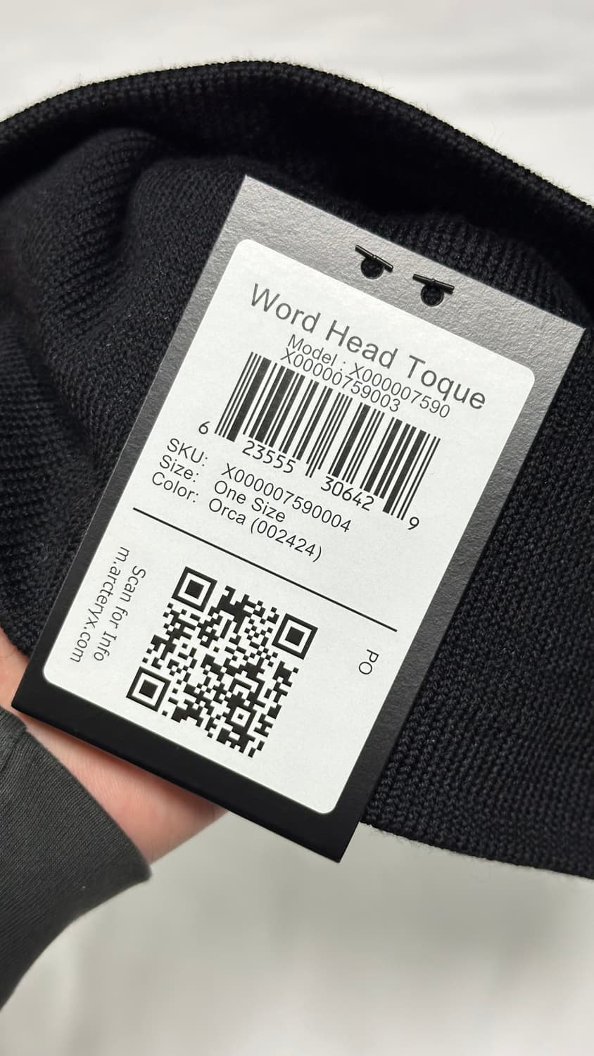 아크테릭스 워드 헤드 토크 비니 블랙 Word Head Toque 상품이미지2