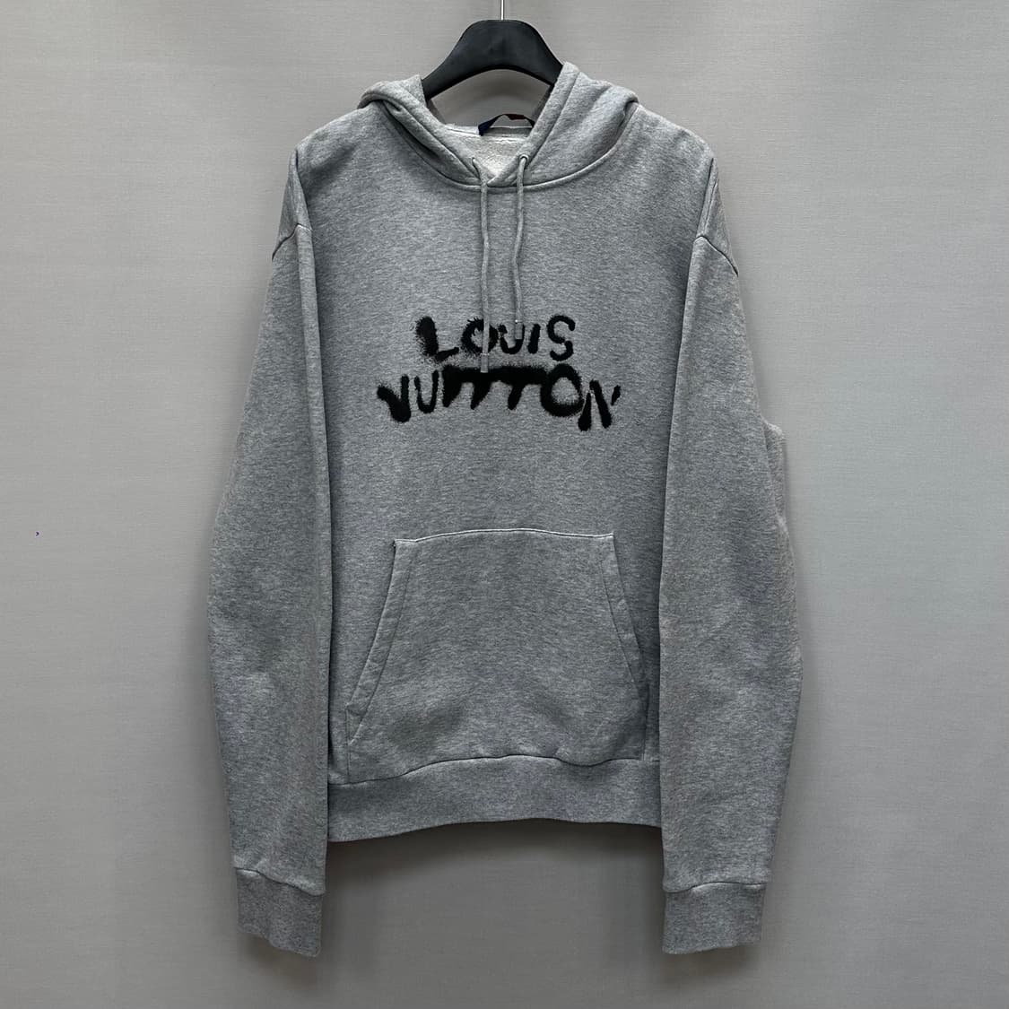 루이비통 워킹맨 그래피티 후드티 (105) 상품이미지3
