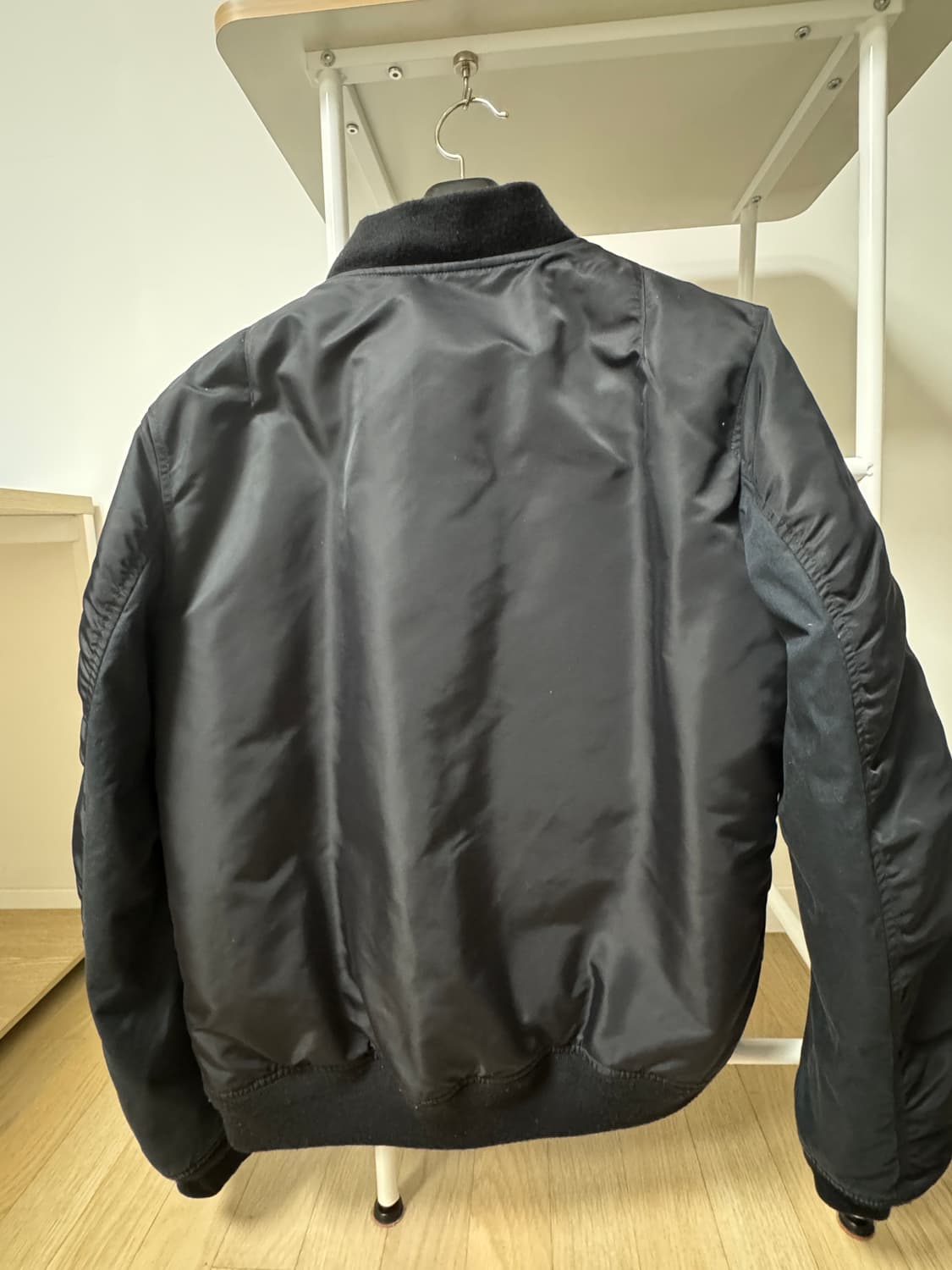 칼하트 Ashton Bomber Jacket 상품이미지3