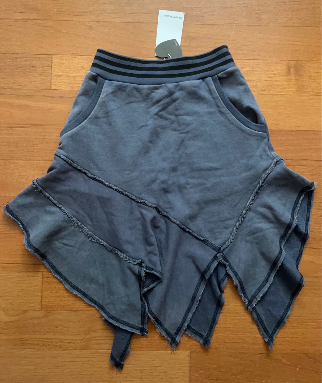 오디너리홀리데이 플레어스커트 상품이미지1