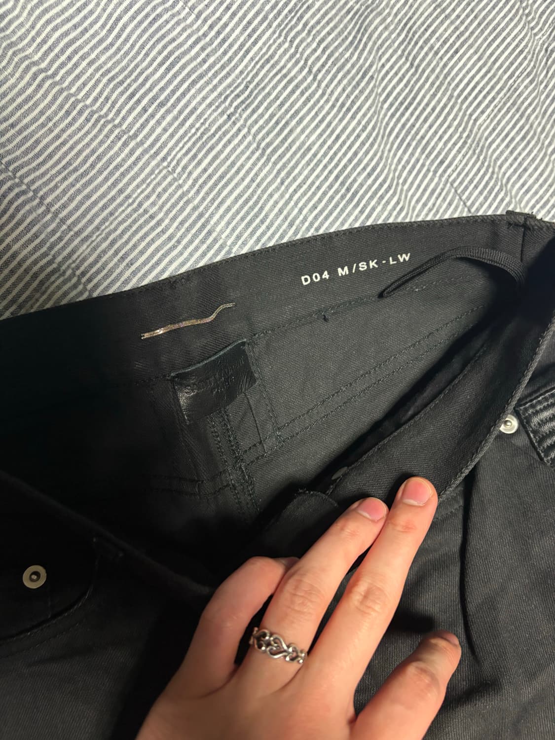 생로랑 15시즌 레더패널진 30사이즈 (실28사이즈) 상품이미지4