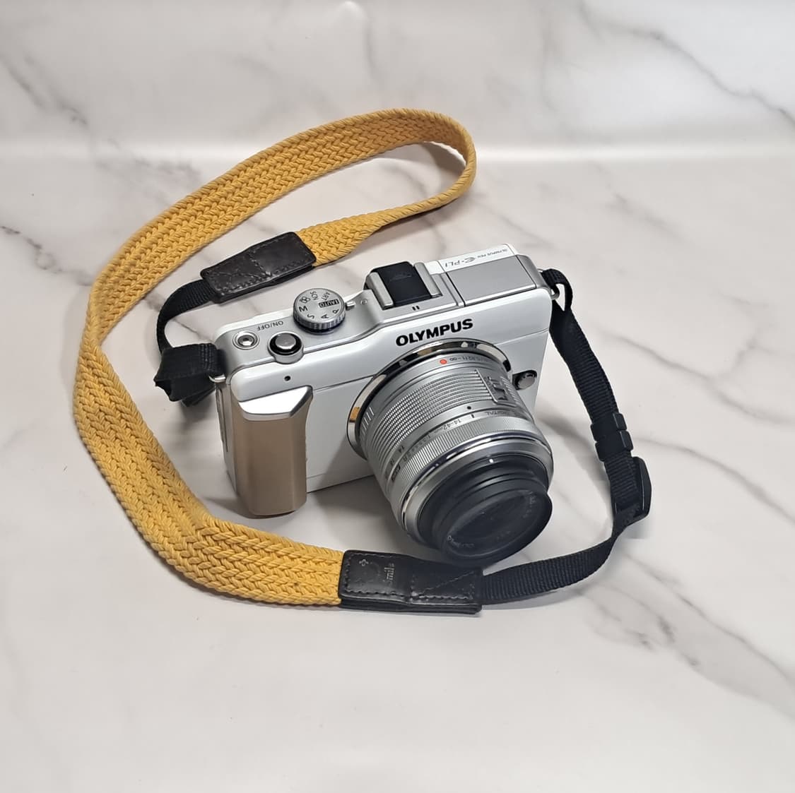 하자있음! 올림푸스 PEN E-PL1 /14-42mm 렌즈 상품이미지1