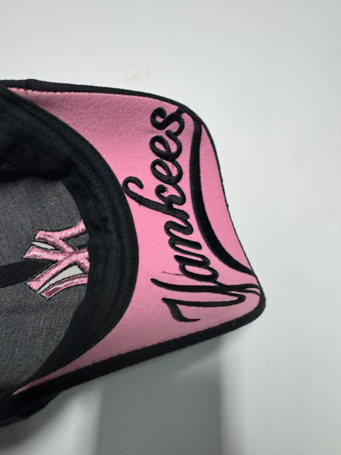 MLB 엠엘비 양키즈 로고 핑크 블랙 볼캡 상품이미지5