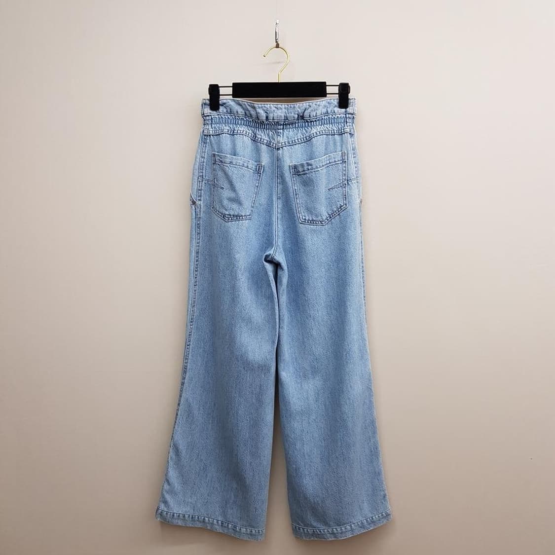 한섬 마인2024 투턱 백밴딩 와이드핏 데님 팬츠 61-90사이즈 상품이미지4