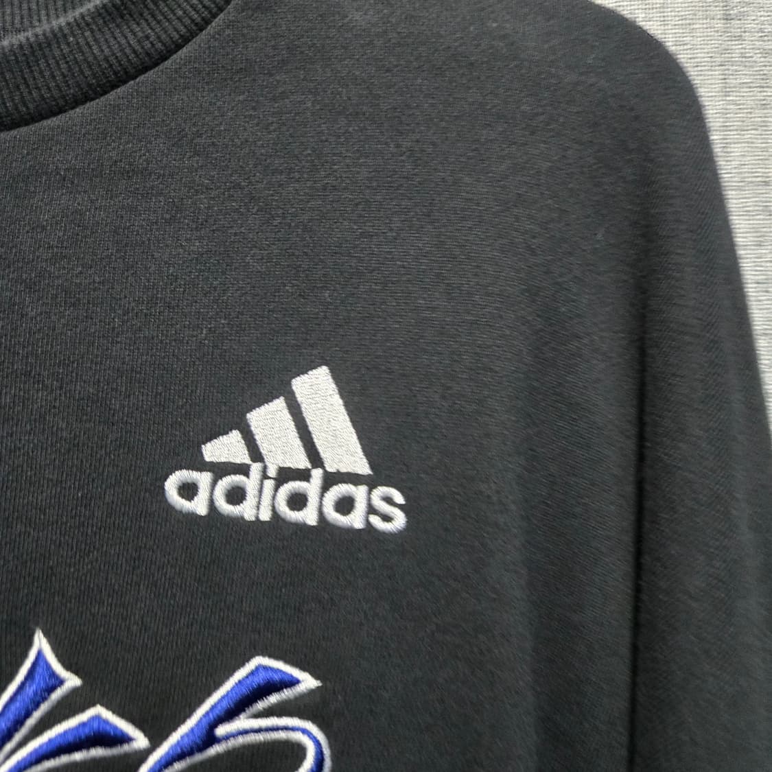 아디다스 SEL OP 크루 맨투맨  상품이미지3