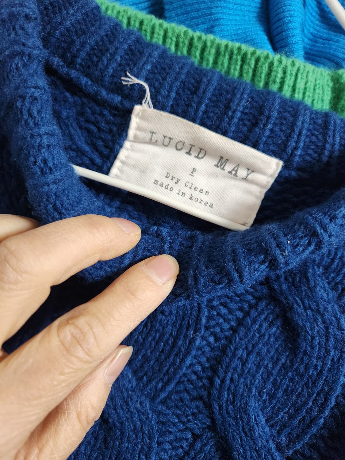 꽈배기 니트 스웨터 블루 F 상품이미지3