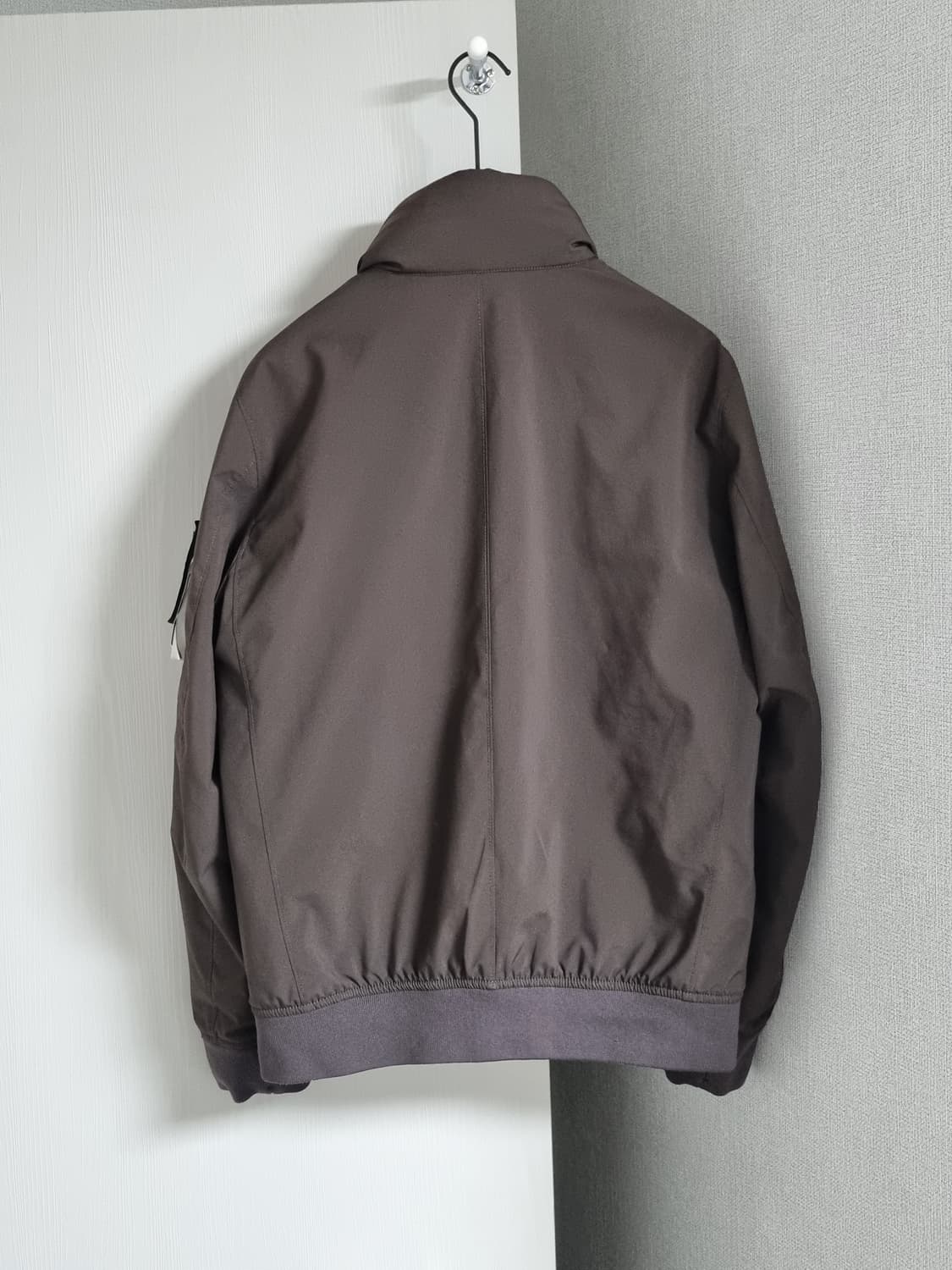 스톤아일랜드 소프트쉘 프리마로프트 경량패딩 상품이미지2